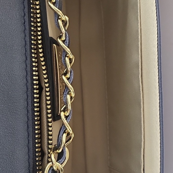 822- Valentino by Mario Valentino Crossbody Bag Genuine Italian Leather NWT - Picture 10 of 13